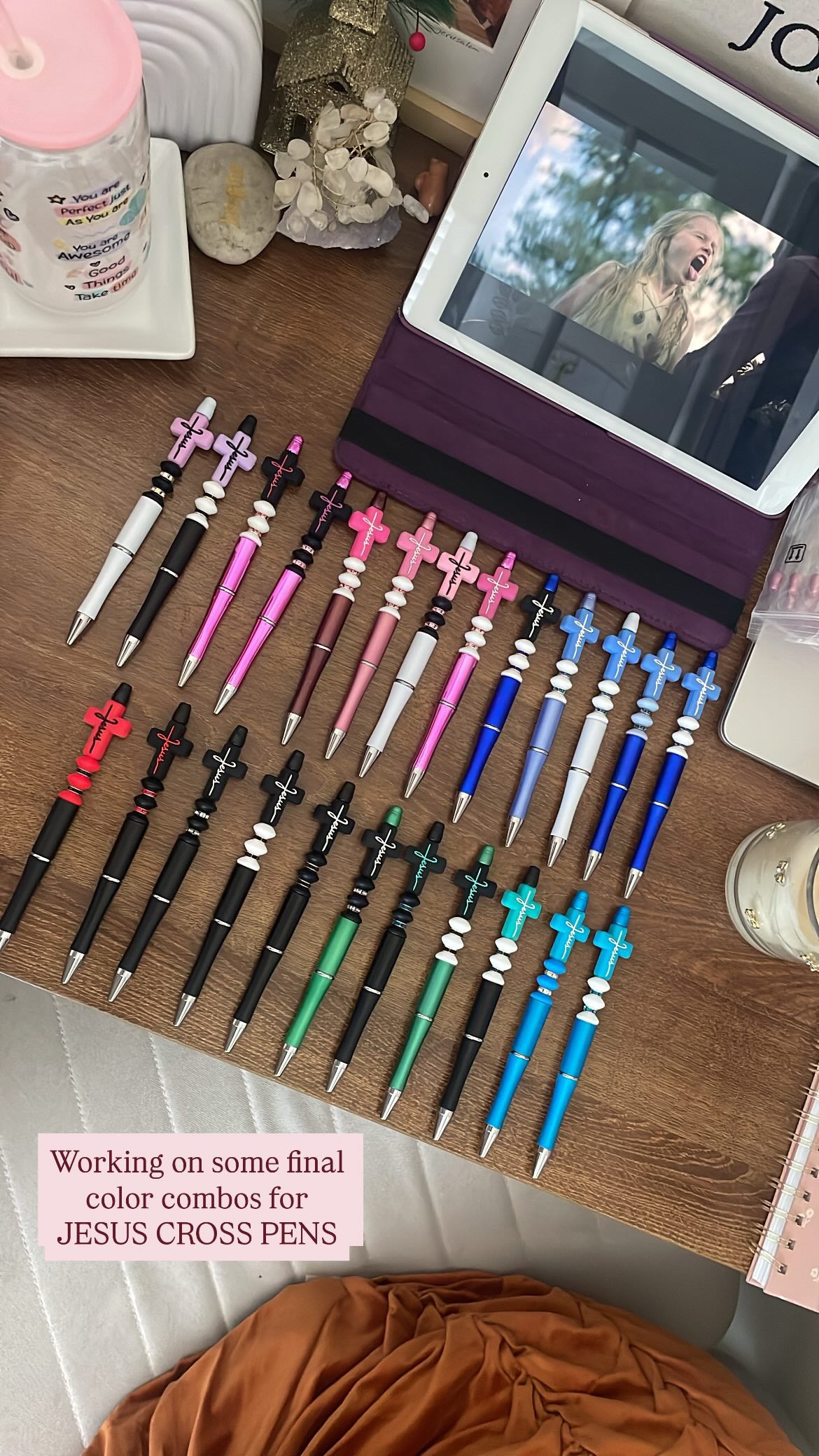 SURPEISE ME! Jesus Pens